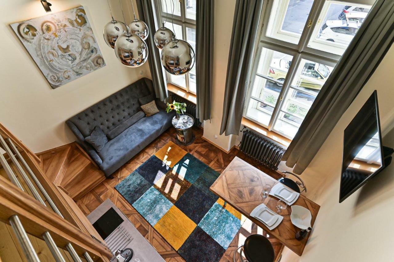Apartment Nebovidy II - Air Conditioning - Historic City Center プラハ エクステリア 写真