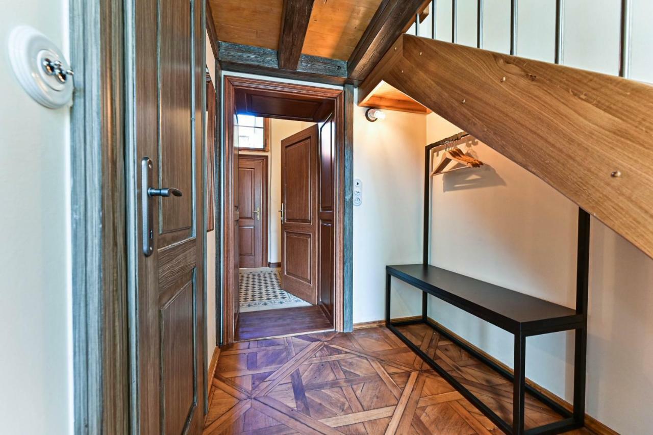Apartment Nebovidy II - Air Conditioning - Historic City Center プラハ エクステリア 写真