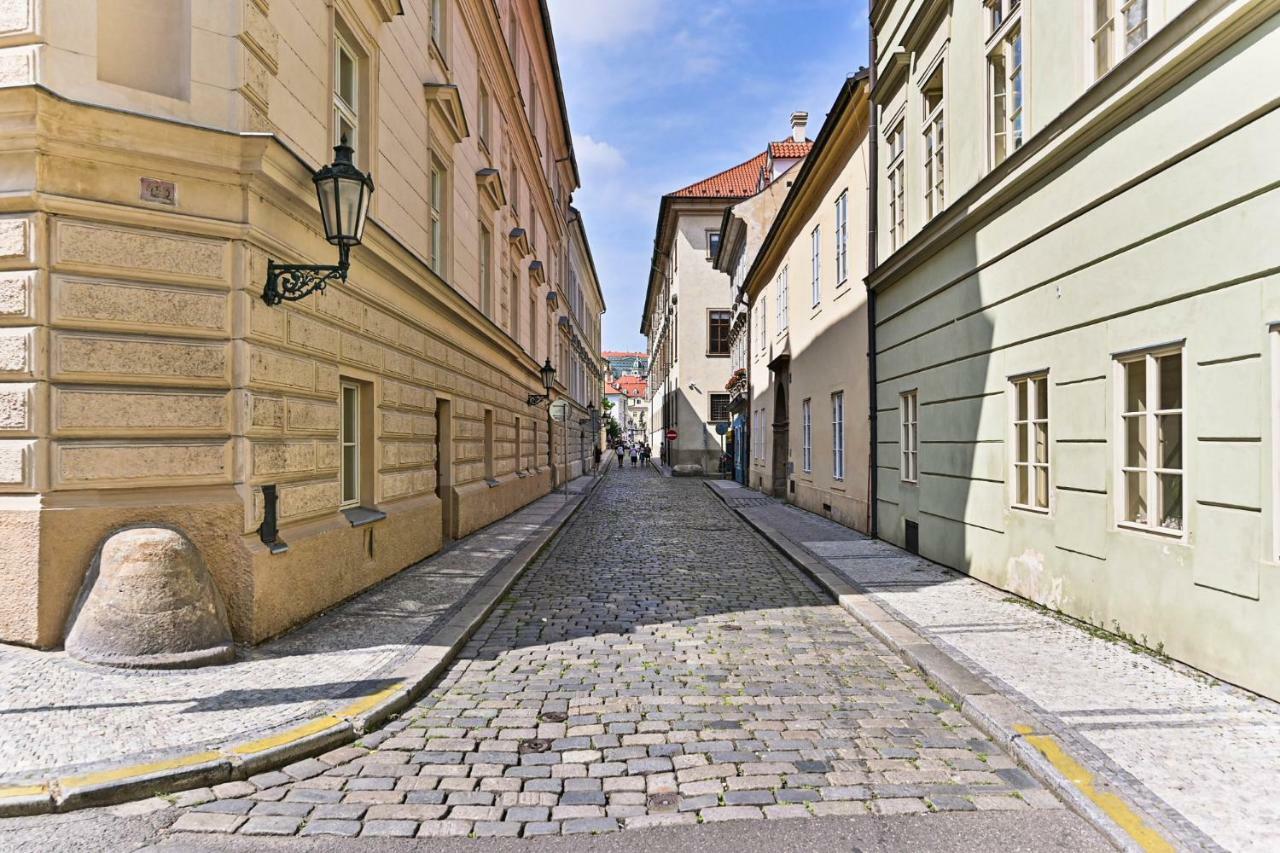 Apartment Nebovidy II - Air Conditioning - Historic City Center プラハ エクステリア 写真