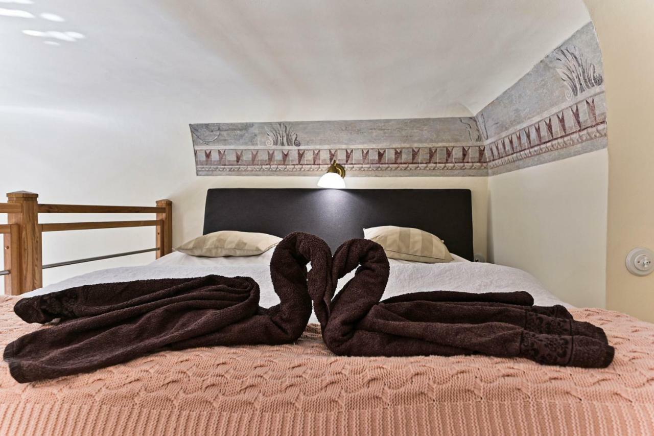 Apartment Nebovidy II - Air Conditioning - Historic City Center プラハ エクステリア 写真